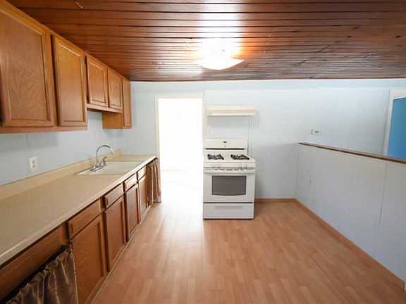 4th image of 2809 S Patterson St