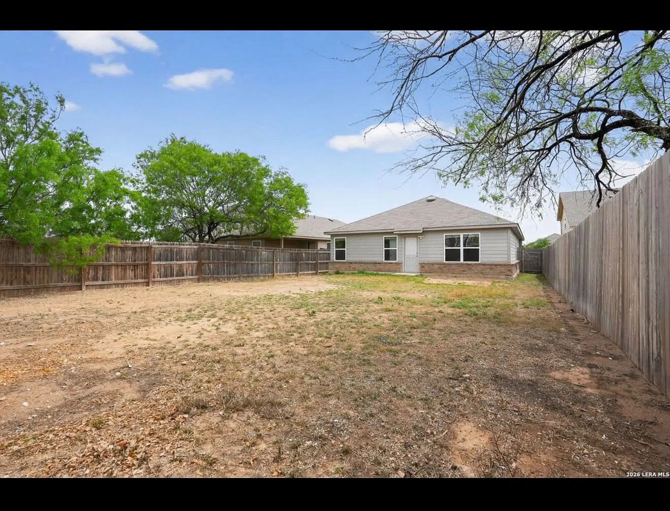 3 bed, 1642 sqft, $1,900 — Photo 2