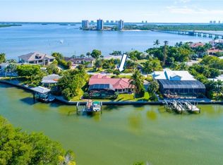 265 Estrellita Dr, Fort Myers Beach, FL 33931