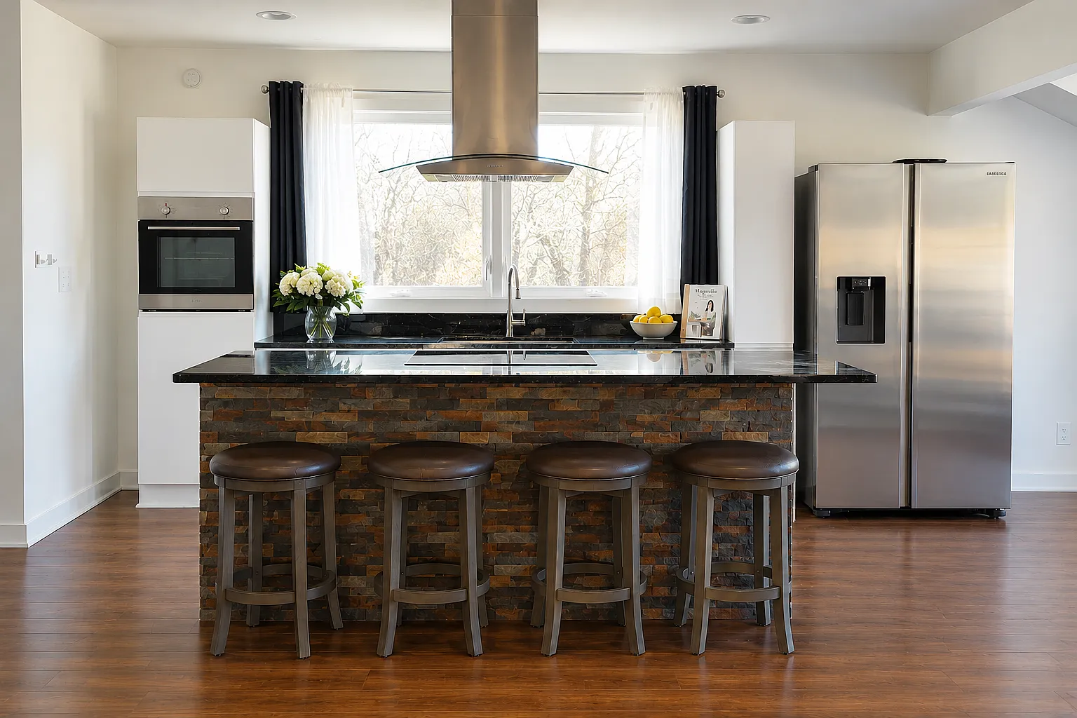 175 Golfview Dr — Photo 1