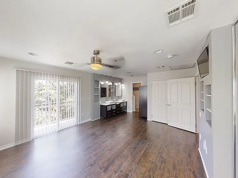 1200 E Highland Ave #402 — Photo 10