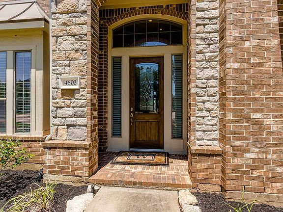 3rd image of 4602 Riverglade Ct