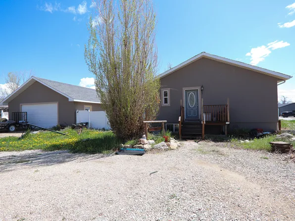 471 & 483 S Tisdale Ave, Buffalo, WY 82834