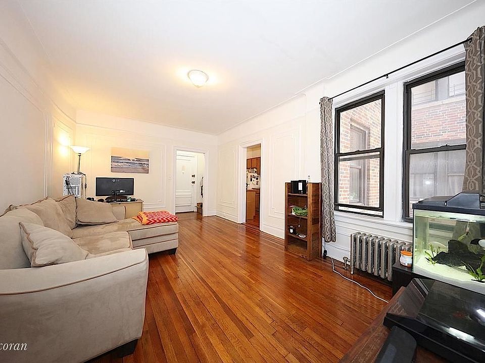 1st image of 3056 30th St APT 3C