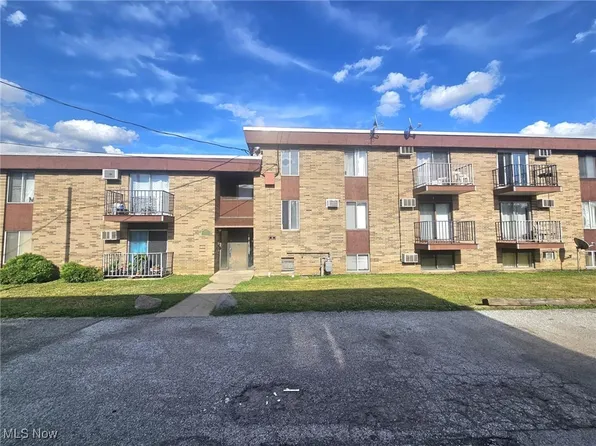 16112 Maple Park Dr APT 23, Maple Heights, OH 44137