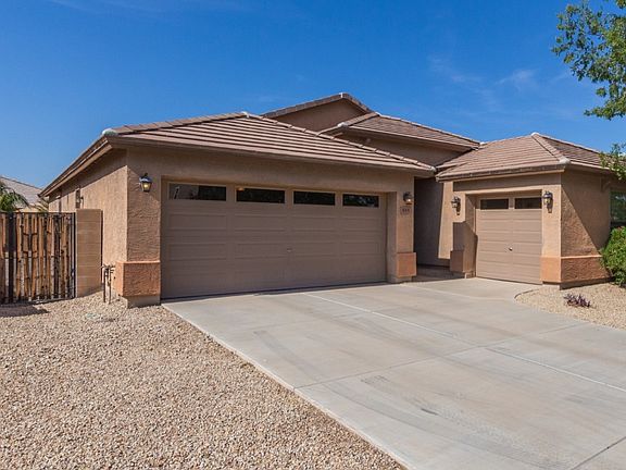2nd image of 884 W Desert Valley Dr