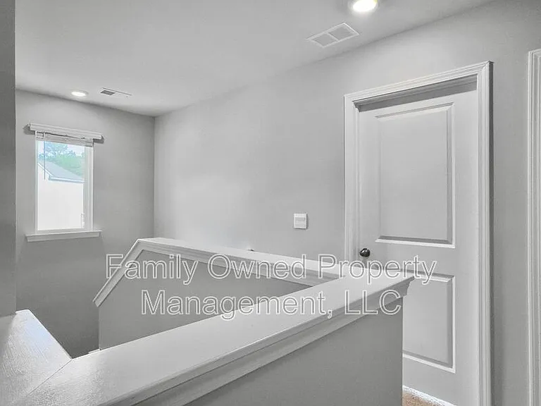 422 Blue Elderberry Run — Photo 28