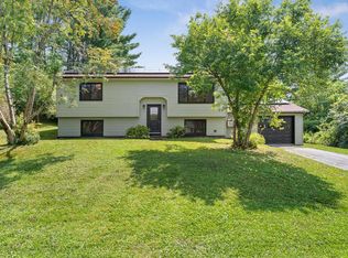 15 Spring Hollow Ln, Barre, VT 05641