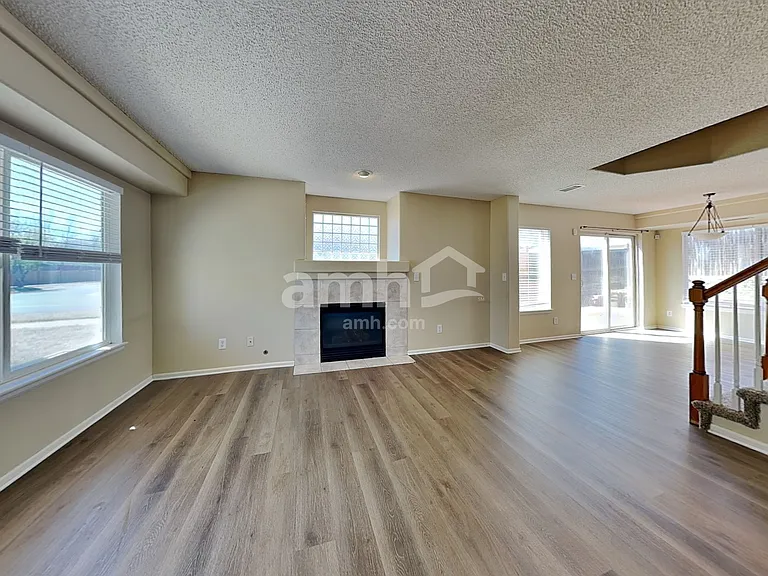 4051 N Orleans St — Photo 7
