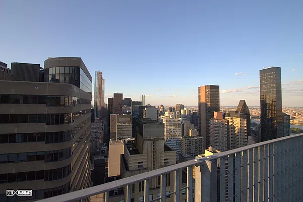 Rented by Citi Habitats | media 39