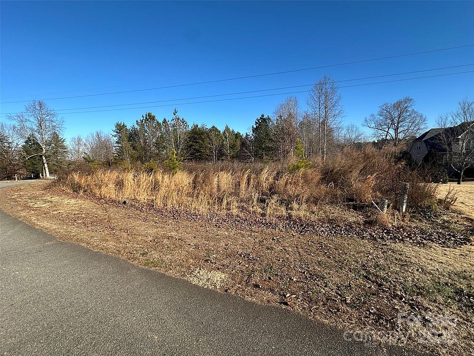 2nd image of 1956 Lynmore Dr #9