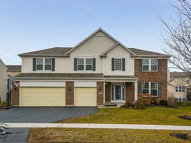 223 Bennett Ct S photo 1