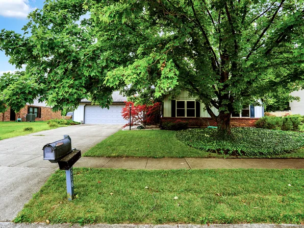 9016 Powderhorn Ln, Indianapolis, IN 46256