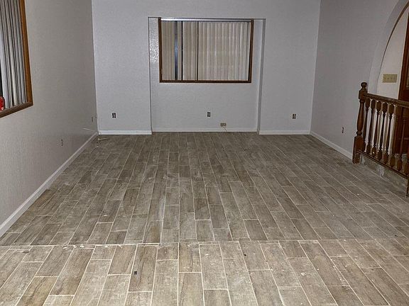 3rd image of 13565 Hidden Valley Dr