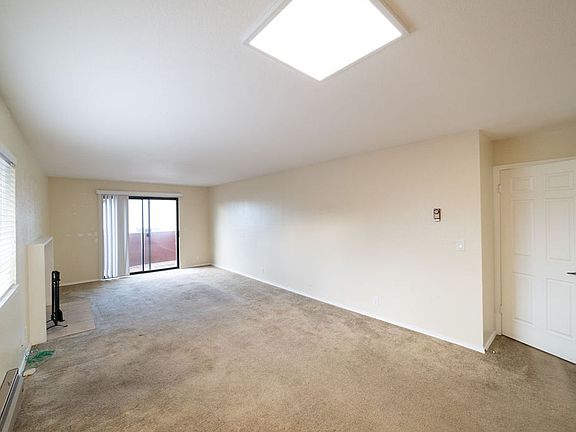 4th image of 561 Boden Way APT 3E