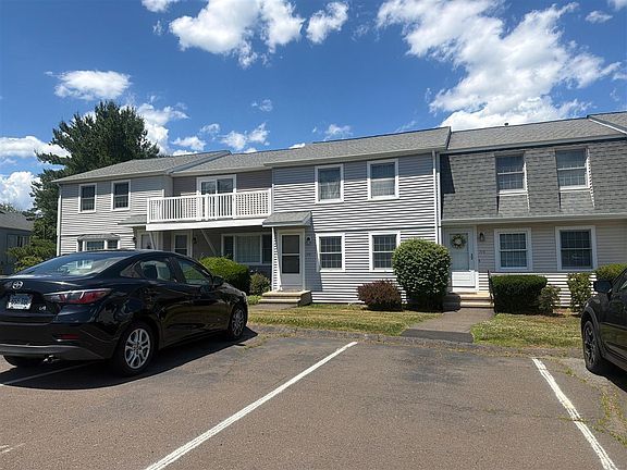 3rd image of 714 Long Hill Rd