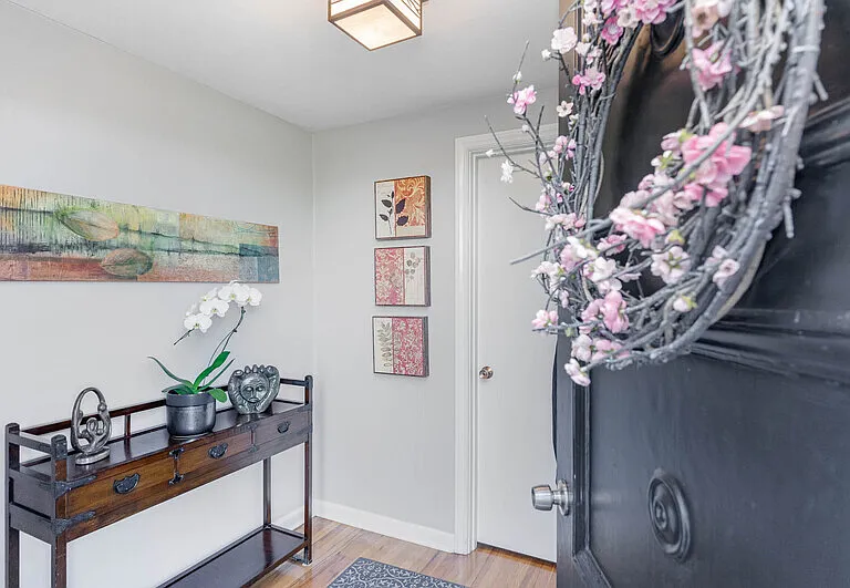 5051 Harold Pl NE — Photo 4