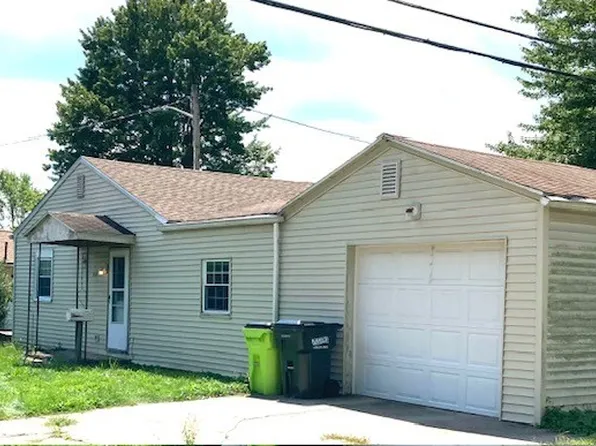 28 Mahoning Ct, Newton Falls, OH 44444
