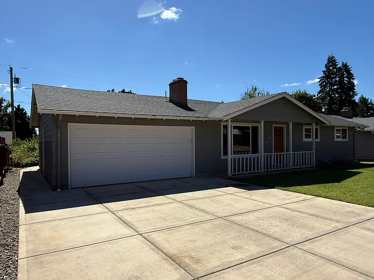 4558 2nd Way SE — Photo 3
