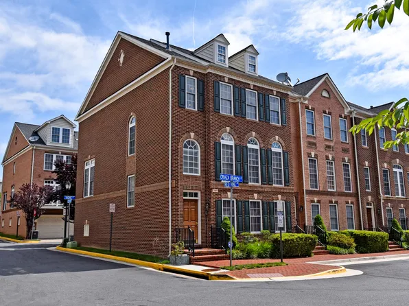 7981 Vigne Ct, Vienna, VA 22182