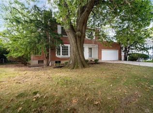 1957 Burbank Dr, Dayton, OH 45406