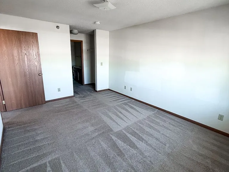 221 2nd St #307 — Photo 10