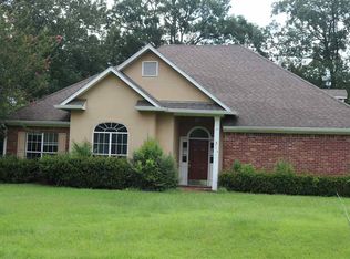 324 Devonport Cir, Raymond, MS 39154