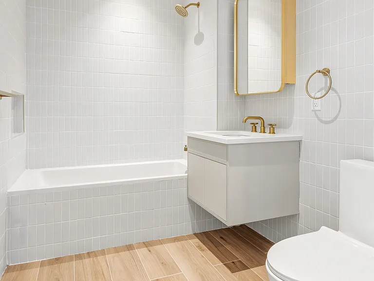 75 Calyer St #3H — Photo 7