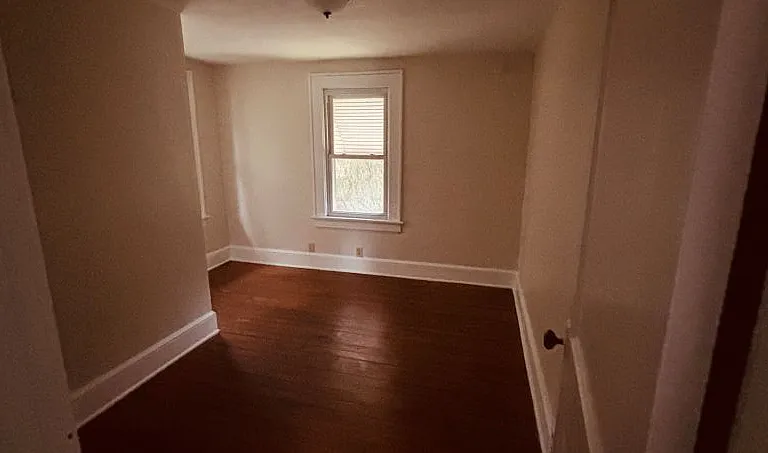 2110 Newton St — Photo 12