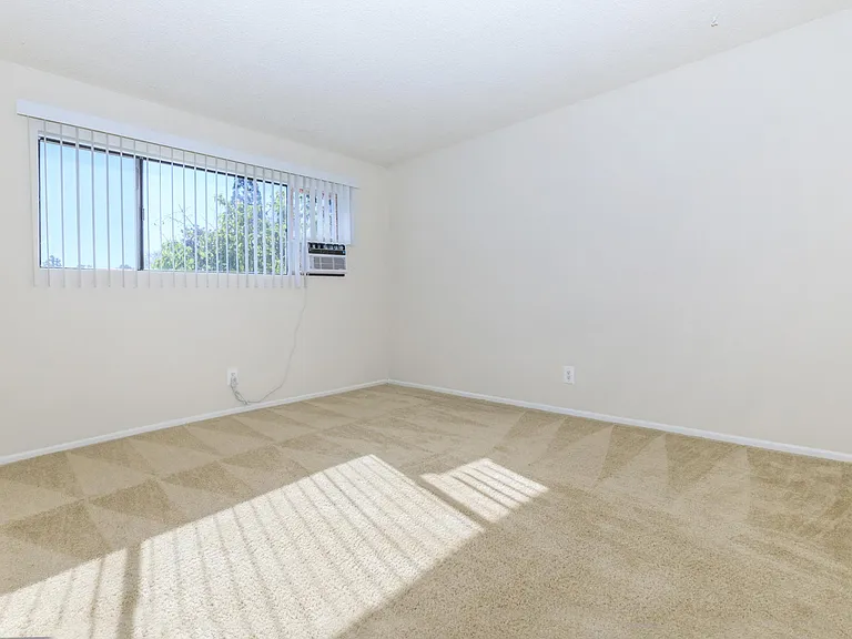 2 Bed 2 Bath Townhome