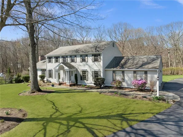 155 Fernwood Dr, East Greenwich, RI 02818