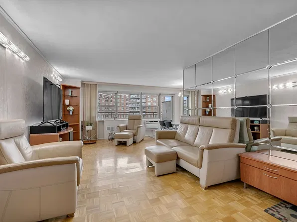 2935 W 5th St APT 19C, Brooklyn, NY 11224