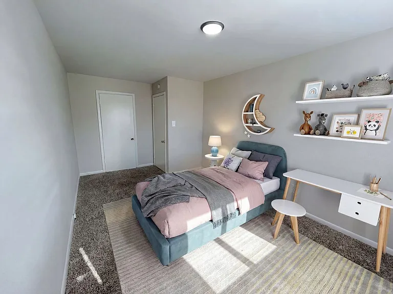 Karen Court Apartments — Photo 7