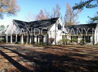 1256 Kirby Rd, Memphis, TN 38120