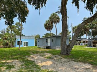 21 Se 195th St, Suwannee, FL 32692