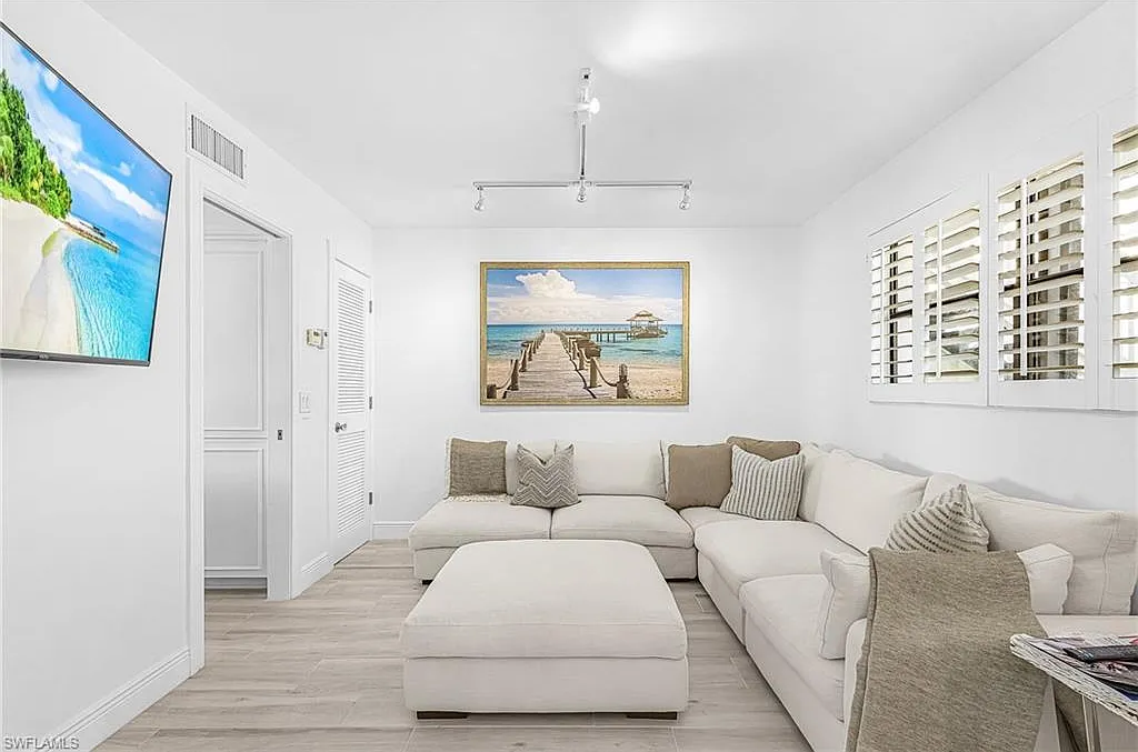 2 bed, 2.0 bath, 1450 sqft, $20,000 — Photo 4