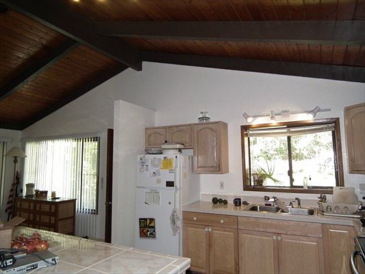 3rd image of 15-2741 Kaku St