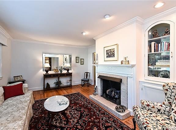 3rd image of 6300 Cedar Croft Dr