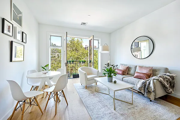 Sold by Compass | media 1
