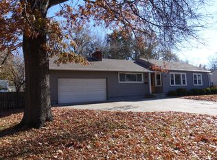 8133 Antioch Rd, Overland Park, KS 66204