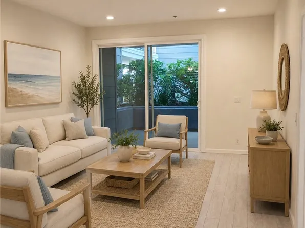 20371 Bluffside B101 Cir #B101, Huntington Beach, CA 92646