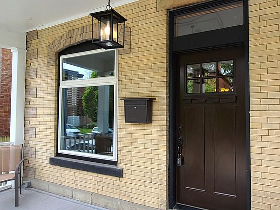 Private Front Porch