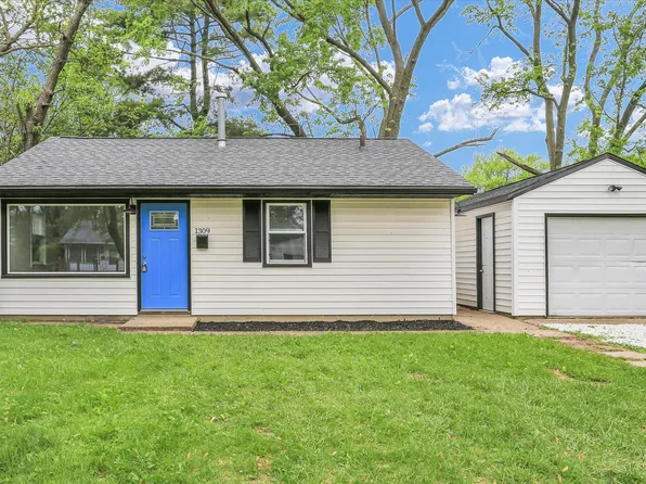 1309 Hedge Rd, Champaign, IL 61821