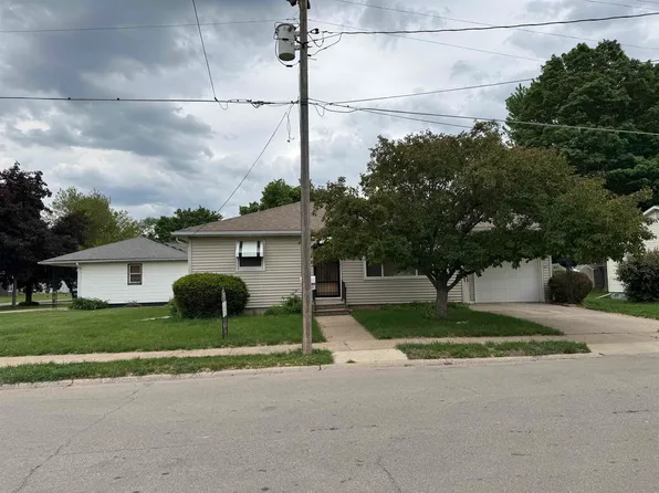 802 Poplar St, La Porte City, IA 50651