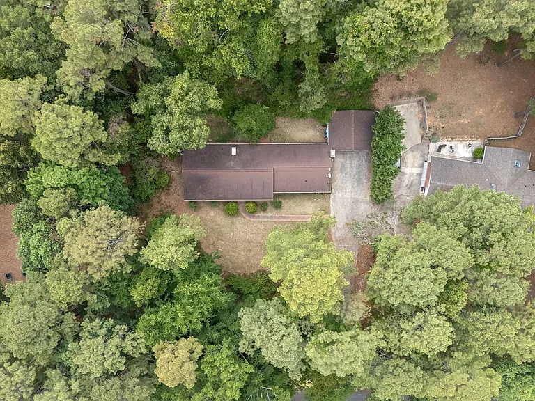 705 Shady Lawn Rd — Photo 22