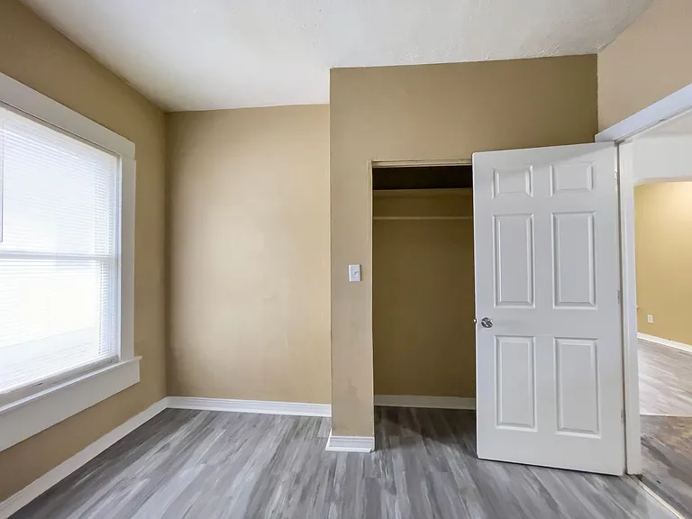 722 S Hackley St — Photo 11