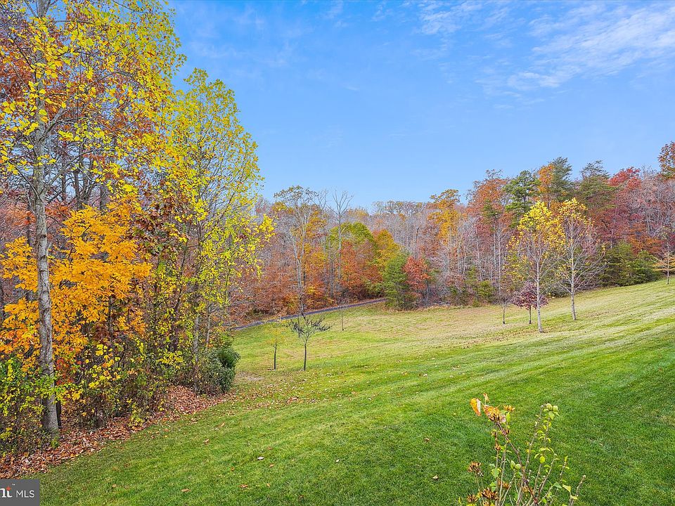 17427 Four Seasons Dr, Dumfries, VA 22025 Zillow