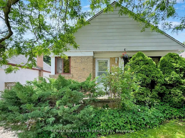 92 Eastville Ave, Toronto, ON M1M 2N9