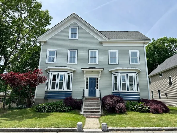 155 Dale St, Dedham, MA 02026