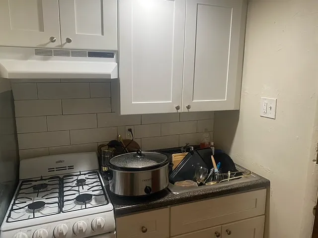 2134 Chestnut St #2R — Photo 6